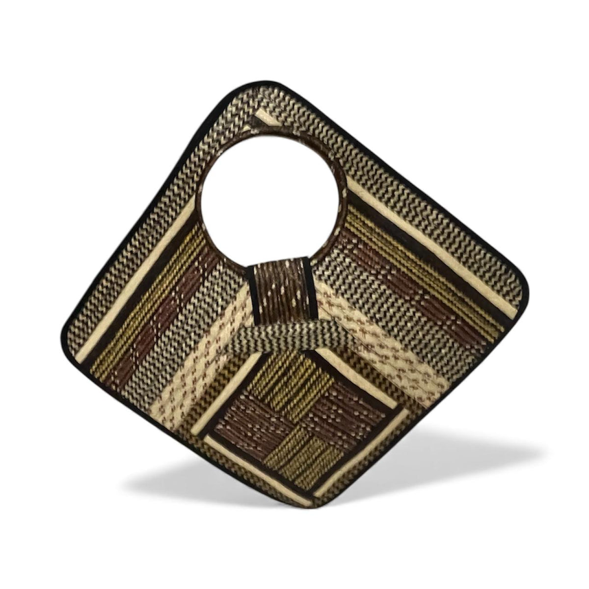 Multicoloured Diamond Hand-Woven Caña Flecha Handbag III, front view – handmade in Colombia by Fundación La Otra Vuelta for Stand Out and Shout Out