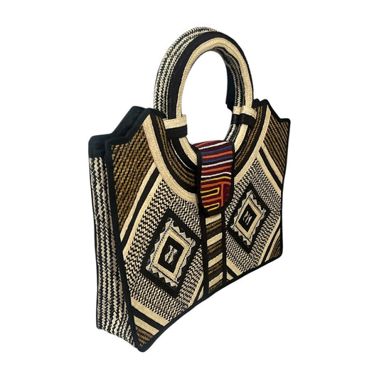 Diamond Mola Caña Flecha Tote with Ring Handle, side view – handmade in Colombia by Fundación La Otra Vuelta