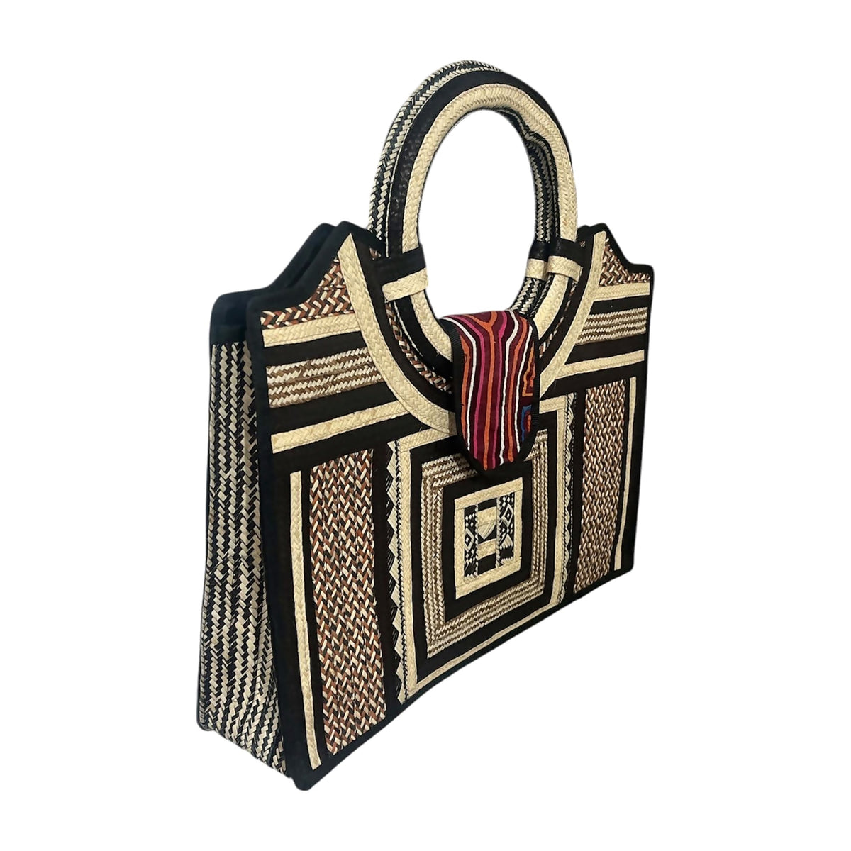 Rust Squares Mola Caña Flecha Tote with Ring Handle, side view – handmade in Colombia by Fundación La Otra Vuelta